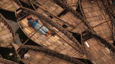 Barques de bois traditionnelles, Port Sadarghat