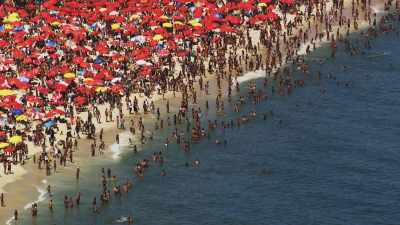 Les plages surpeuplées de Rio