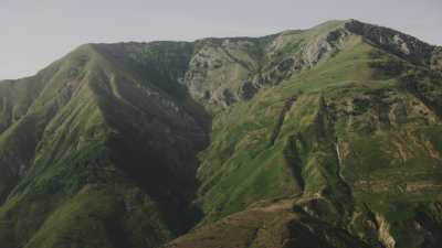 Nuages, collines et montagnes en petite Kabylie
