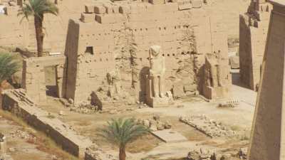 Temples de  Thoutmosis III, Ramsès II, Karnak et allée des Sphinx