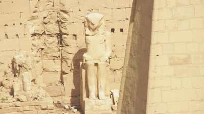 Temples de  Thoutmosis III, Ramsès II, Karnak et allée des Sphinx