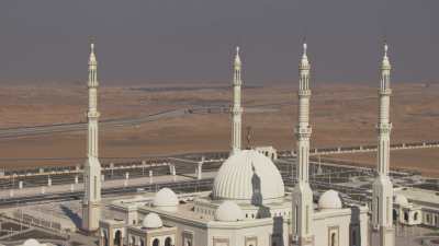Le chantier de la Nouvelle Capitale, la mosquée al-Fattah al-Aleem