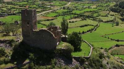 Village et ruines du château de Gosol