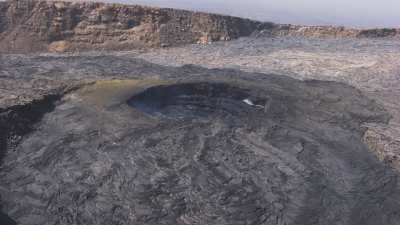 Plan large de cratères de lave, Volcan Erta Ale