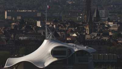 Centre Pompidou Metz, vue d'ensemble ville et toits