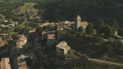 Villages de Provence dans les collines
