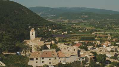 Villages de Provence dans les collines