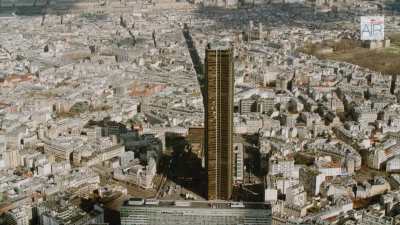 Paris : Le quartier Montparnasse avec la tour et la gare Montparnasse