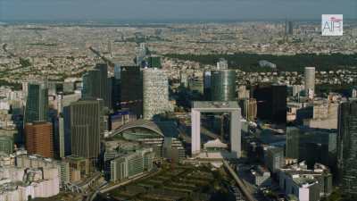 Paris La Défense avec l'Axe Historique  depuis Nanterre jusqu'à Paris