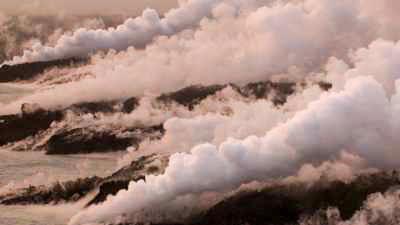 Eruptions sur le Holuhraun, épaisses colomnes de fumée