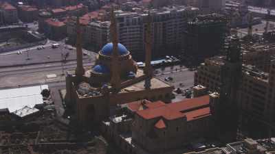 Gros plans sur la Mosquée et cathédrale