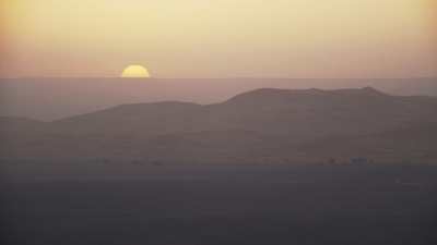 Lever de soleil sur les dunes de Merzouga