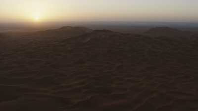 Lever de soleil sur les dunes de Merzouga