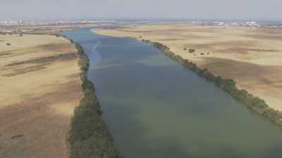 Le long du fleuve Martil depuis Tétouan jusque dans la Méditerranée
