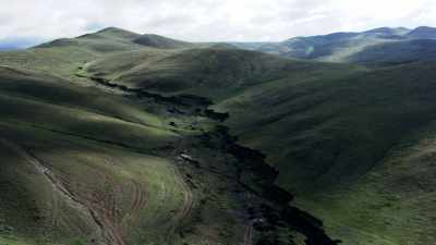 Vastes étendues de steppes mongoles