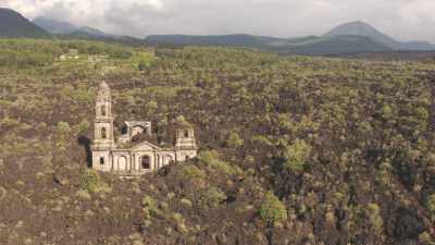L'église de Parangaricutiro, figée à jamais dans la lave