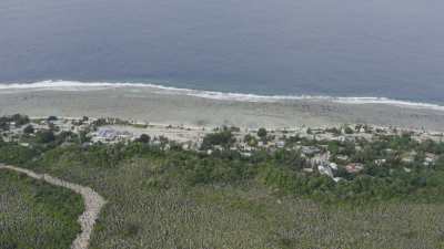 Vues verticales du littoral et de l'intérieur de l'île