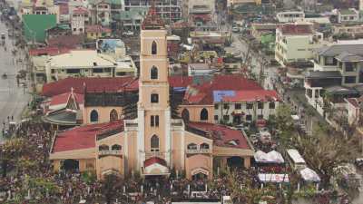 Eglise de Tacloban détruite