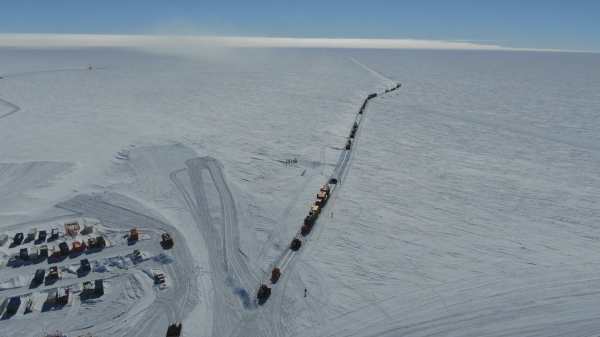 Le convoi de ravitaillement arrive à la station Concordia après 10 jours de traversée