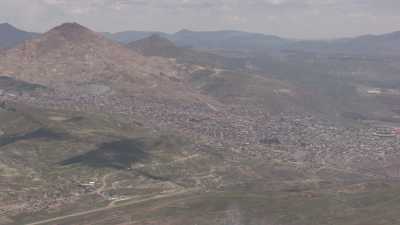 La ville et la montagne minière