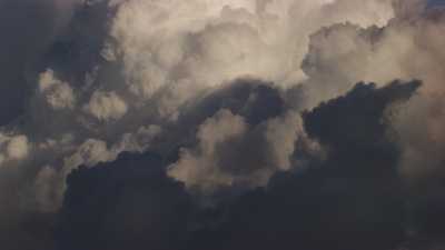 vol au cœur des nuages