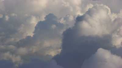 vol au cœur des nuages