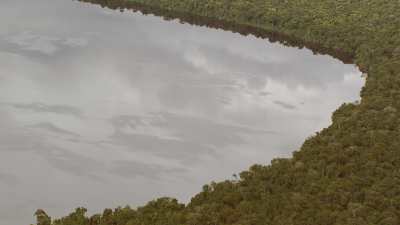 Reflets du ciel dans le lac Télé