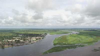 Plans larges des îles du fleuve