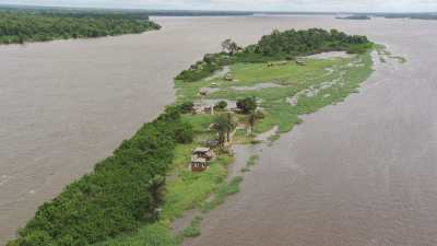 Cases sur les îles