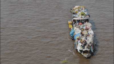Bateau de transport