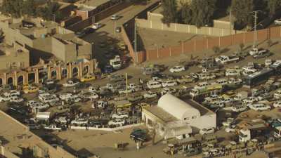 Voitures dans le centre de Tamanrasset