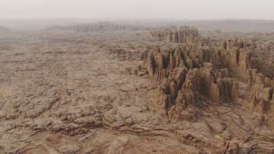 Formations rocheuses dans le désert