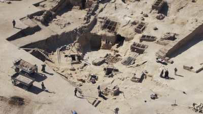 Fouilles autour du temple d'Hatchepsout