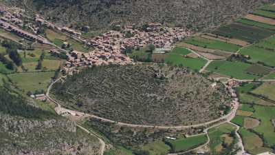 Village et ruines du château de Gosol