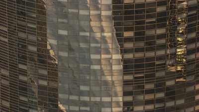 Reflets sur les vitres des tours de la Défense