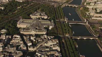 Le Louvre et la Seine