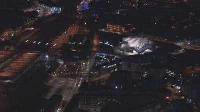 Centre Pompidou à Metz de nuit,plan serré du toit illuminé