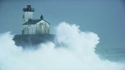 Tempête au phare de Tévennec
