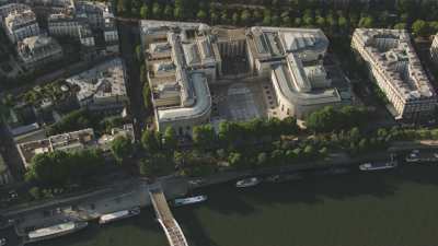 Du musée d'Art Moderne au Grand Palais et à la barge  Rosa Bonheur