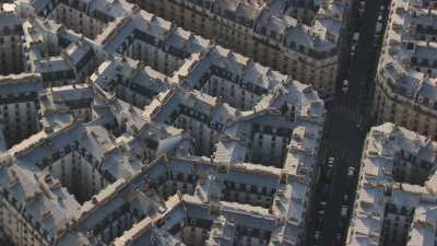 Immeubles résidentiels anciens et quartier typique rue Simart et rue  Sue