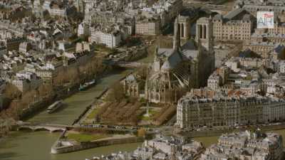 Paris&nbsp;: L'île de la Cité et l'île Saint-Louis avec la Seine, le centre Beaubourg