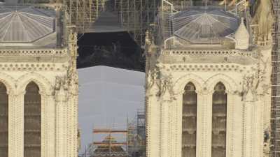 La cathédrale Notre-Dame de Paris après l'incendie