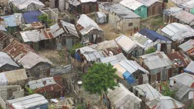 Camps de réfugiés, maisons de toile