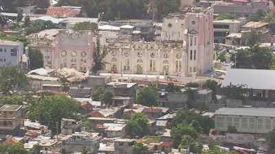 La cathédrale Notre-Dame de l'Assomption en ruines