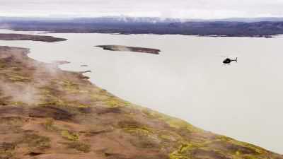 Hélicoptère Nordurflug survolant le Vatnajokull