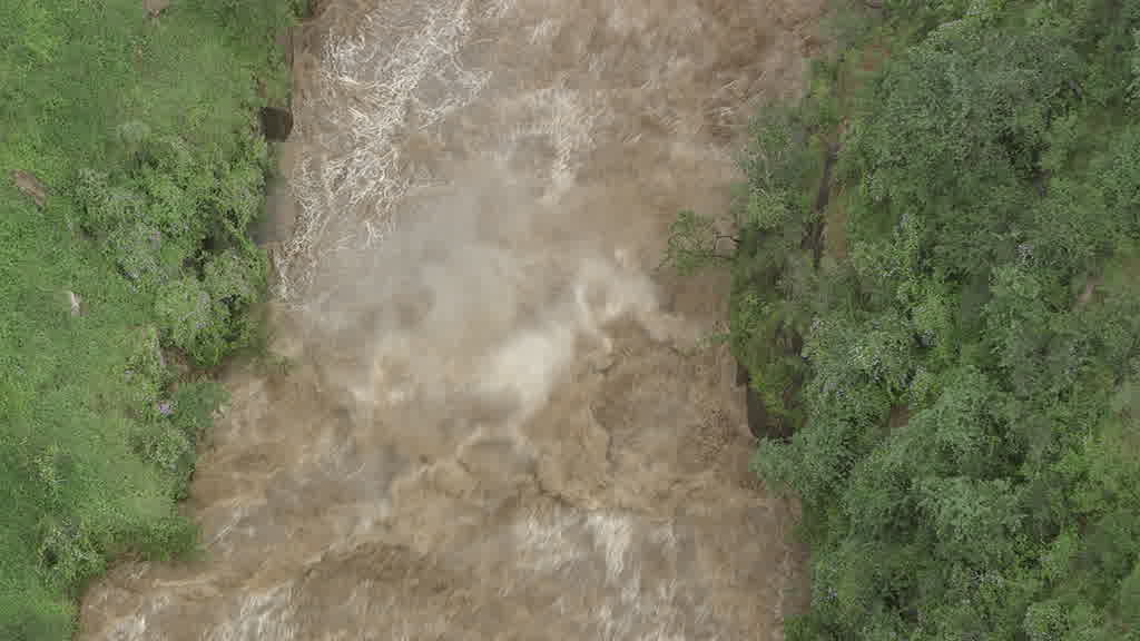 Rivière en crue près du lac Turkana