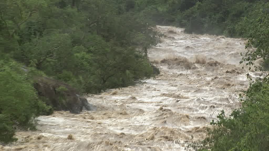 Rivière en crue près du lac Turkana