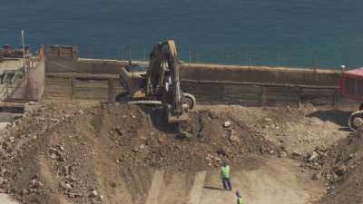 Travaux d'extension du Port de Beyrouth, ouvert fin 2013