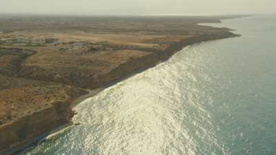 Falaises et plages près de Nador