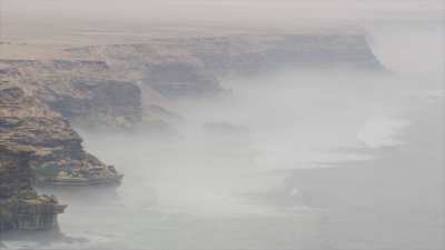 Falaises sur l'Atlantique au sud du Maroc